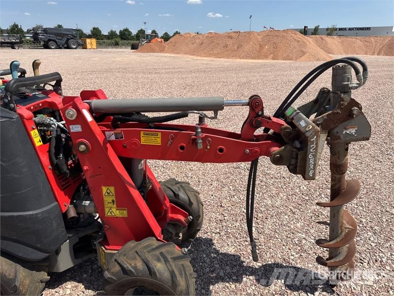 Ditch Witch Porteur Multi-Outils Multi Tools Carrier Ride On ( معدات البناء - غير ذلك