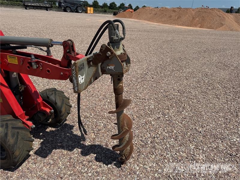 Ditch Witch Porteur Multi-Outils Multi Tools Carrier Ride On ( معدات البناء - غير ذلك