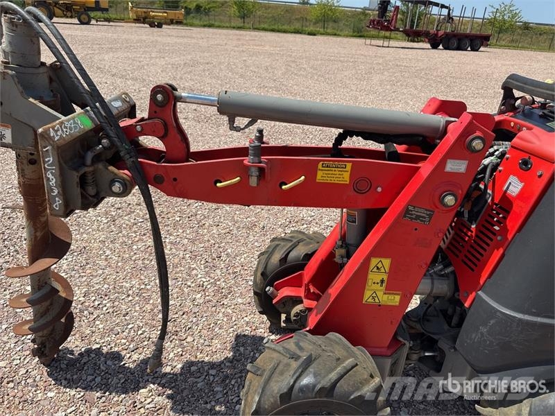 Ditch Witch Porteur Multi-Outils Multi Tools Carrier Ride On ( معدات البناء - غير ذلك