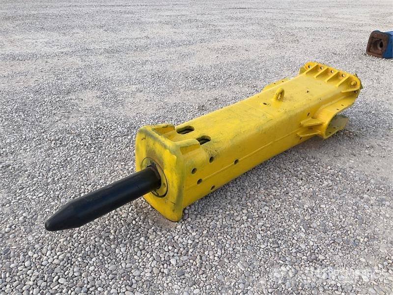 DNB 110IIS Hydraulic Breaker Hamers en brekers