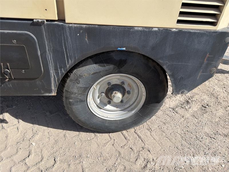 Doosan 12250 Compresseur A Air Air Compressor (Inoperable Kompresori