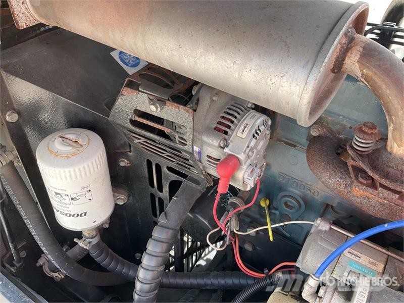 Doosan 7/20 Air Compressor Kompresory