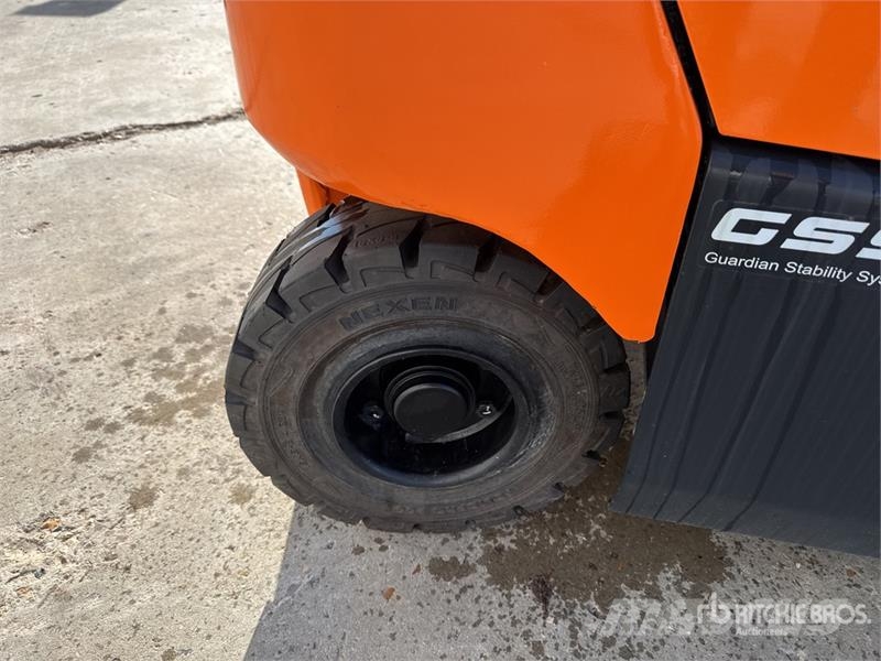 Doosan B20X-7 Plus 2000 kg Chariot Elevateur Electric For شاحنات ذات رافعات شوكية تعمل بالكهرباء