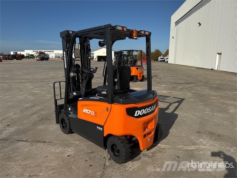 Doosan B20X-7 Plus 2000 kg Chariot Elevateur Electric For Electric forklifts