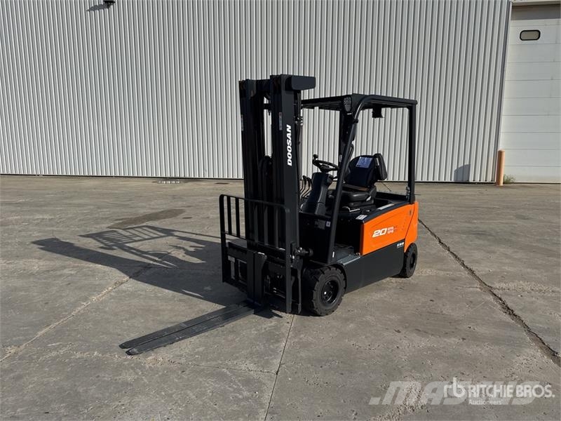 Doosan B20X-7 Plus 2000 kg Chariot Elevateur Electric For شاحنات ذات رافعات شوكية تعمل بالكهرباء