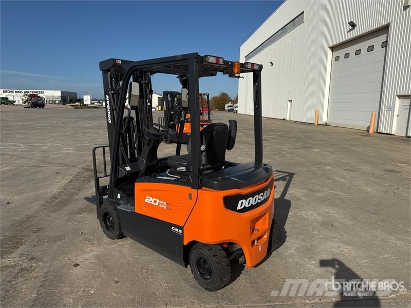 Doosan B20X-7 Plus 2000 kg Chariot Elevateur Electric For Electric forklifts