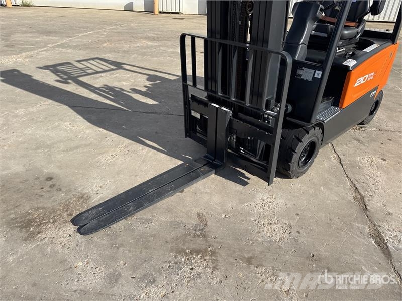 Doosan B20X-7 Plus 2000 kg Chariot Elevateur Electric For Electric forklifts