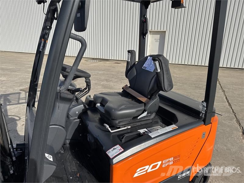 Doosan B20X-7 Plus 2000 kg Chariot Elevateur Electric For شاحنات ذات رافعات شوكية تعمل بالكهرباء