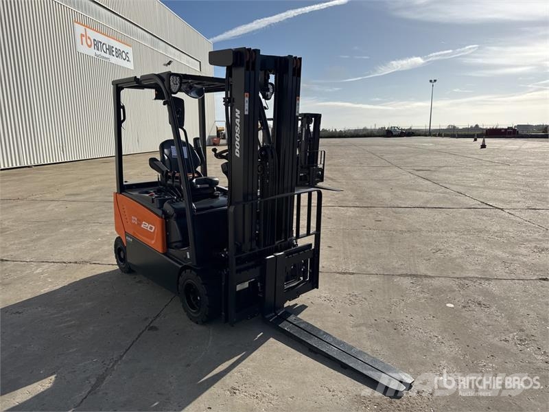 Doosan B20X-7 Plus 2000 kg Chariot Elevateur Electric For Electric forklifts