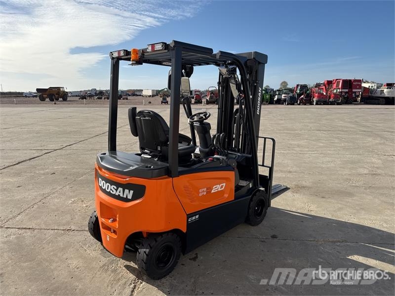 Doosan B20X-7 Plus 2000 kg Chariot Elevateur Electric For Electric forklifts