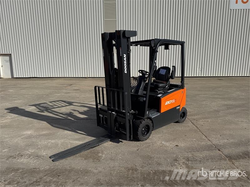 Doosan B20X-7 Plus 2000 kg Chariot Elevateur Electric For Electric forklifts