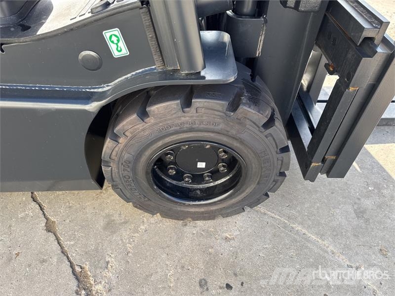 Doosan B20X-7 Plus 2000 kg Chariot Elevateur Electric For Electric forklifts