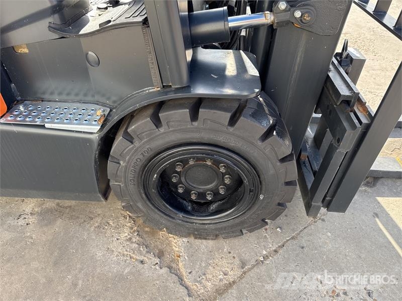 Doosan B25X-7 Plus 2500 kg Chariot Elevateur Electric For Electric forklifts