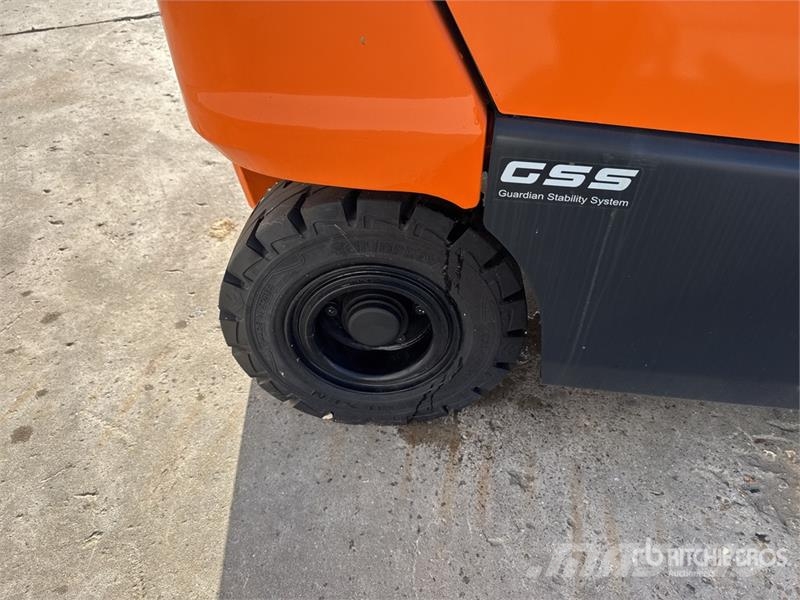 Doosan B35X-7 PLUS 3500 kg Chariot Elevateur Electric For شاحنات ذات رافعات شوكية تعمل بالكهرباء