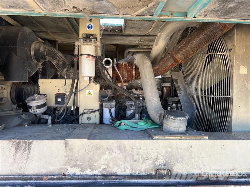 Doosan B87 Mobile Compresseur A Air Air Compressor (Inope Compressors