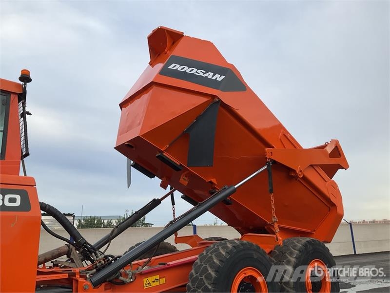 Doosan DA30 Tombereau articulé