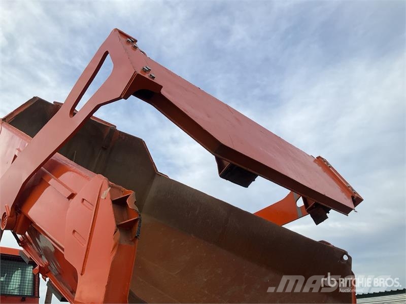 Doosan DA30 Tombereau articulé