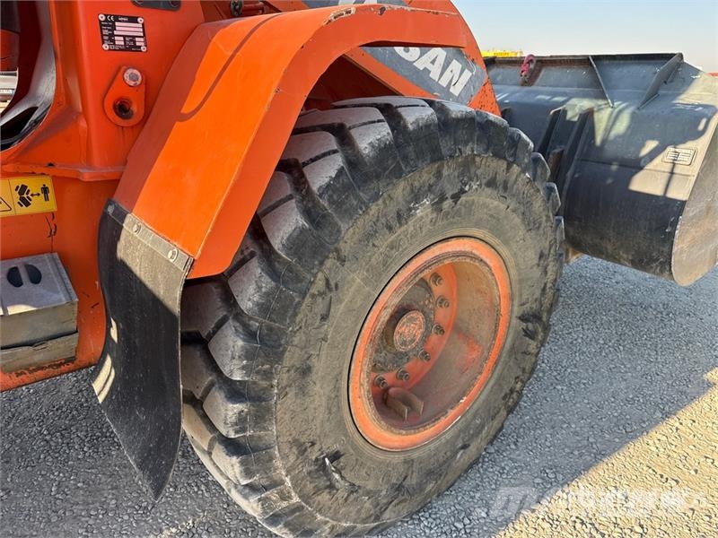 Doosan DL200-3 Tekerlekli yükleyiciler