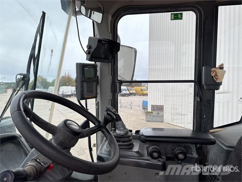 Doosan DL250-3 Фронтальные погрузчики