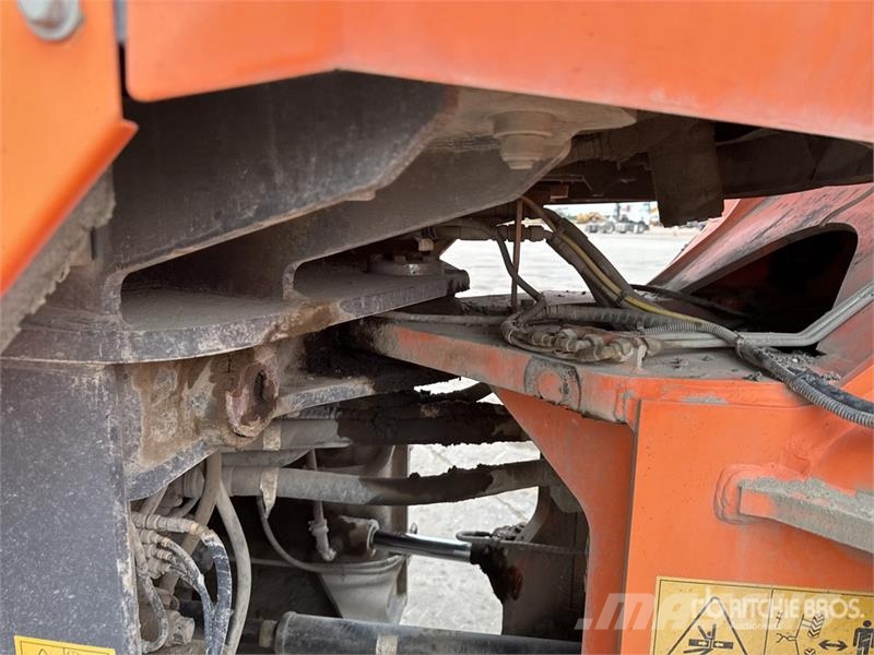 Doosan DL250-3 Фронтальные погрузчики
