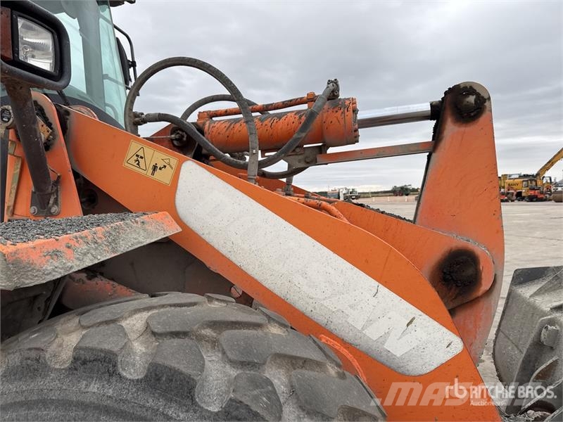 Doosan DL250-3 Фронтальные погрузчики