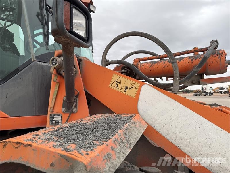 Doosan DL250-3 Фронтальные погрузчики