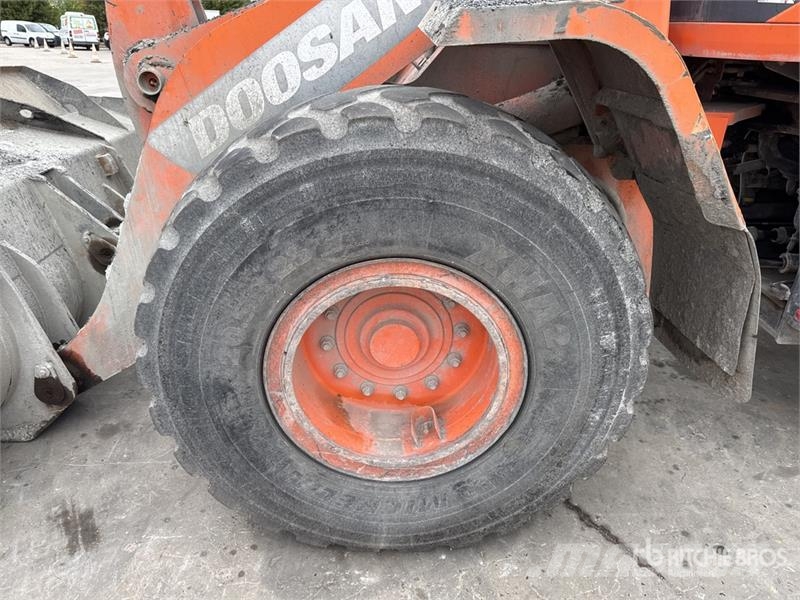 Doosan DL250-3 Фронтальные погрузчики