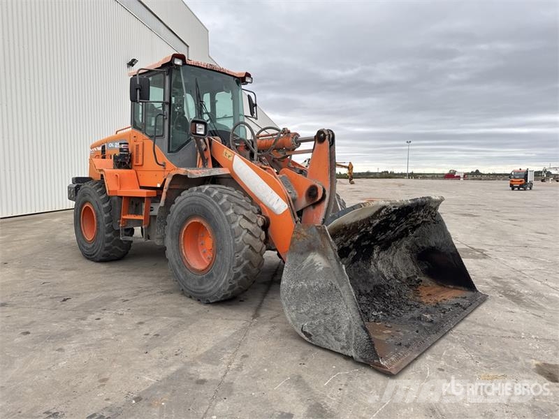 Doosan DL250-3 Фронтальные погрузчики