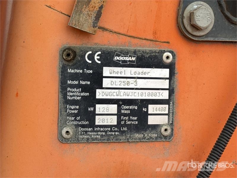Doosan DL250-3 Фронтальные погрузчики