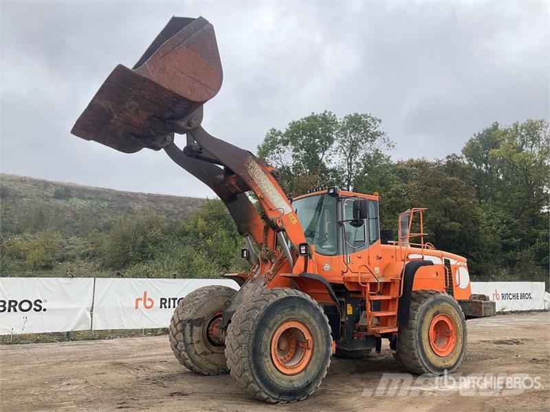 Doosan DL420 Pyöräkuormaajat