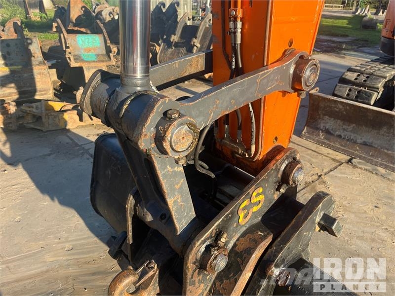 Doosan DX140 LCR-5 Tracked Excavator Escavatori cingolati