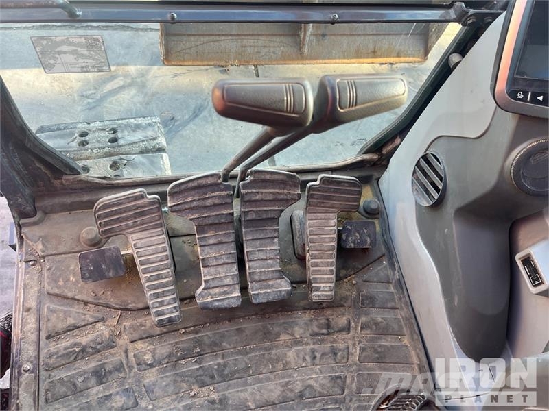 Doosan DX140 LCR-5 Tracked Excavator Escavatori cingolati