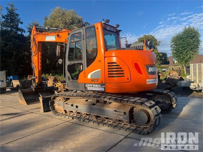 Doosan DX140 LCR-5 Tracked Excavator Escavatori cingolati
