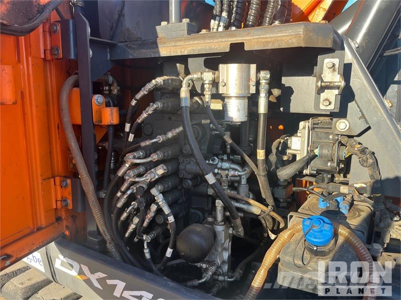 Doosan DX140 LCR-5 Tracked Excavator Escavatori cingolati