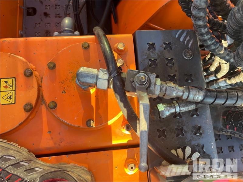 Doosan DX140 LCR-5 Tracked Excavator Escavatori cingolati