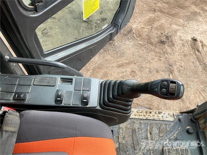 Doosan DX140LC-5 Tracked Excavator Crawler excavators
