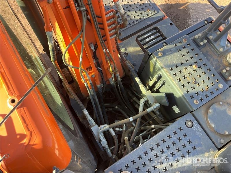 Doosan DX140LC-7 Tracked Excavator Escavadoras de rastos