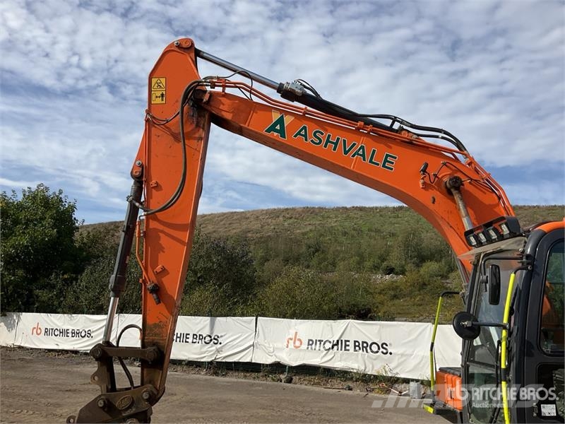 Doosan DX140LC-7 Tracked Excavator Bagri goseničarji
