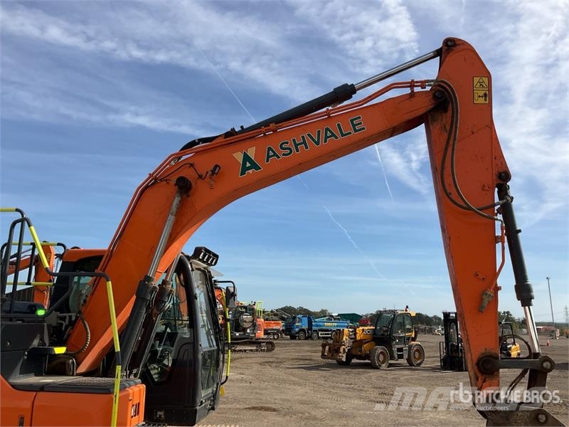 Doosan DX140LC-7 Tracked Excavator Bagri goseničarji