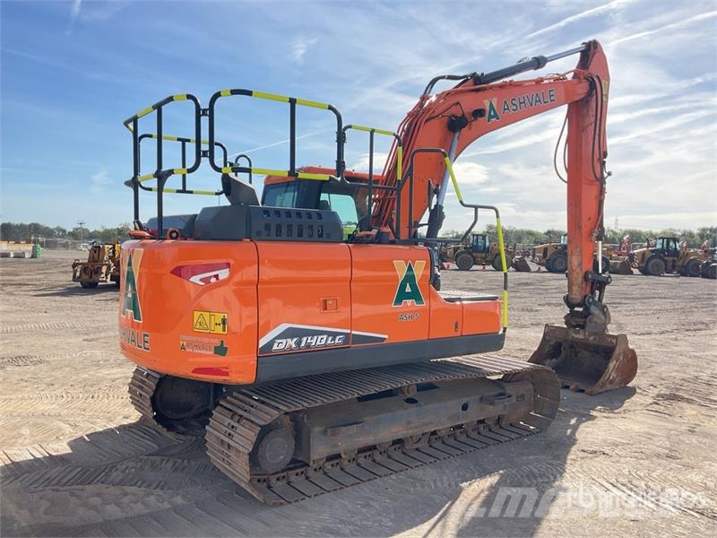 Doosan DX140LC-7 Tracked Excavator Excavadoras de cadenas