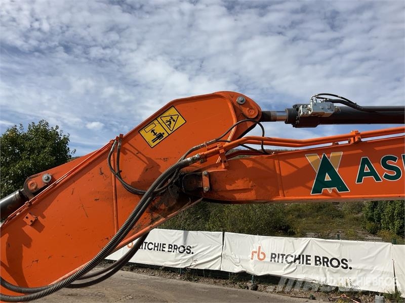 Doosan DX140LC-7 Tracked Excavator Bagri goseničarji