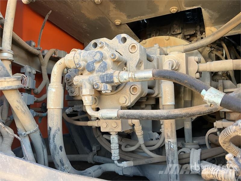 Doosan DX140LC-7 Tracked Excavator Escavadoras de rastos