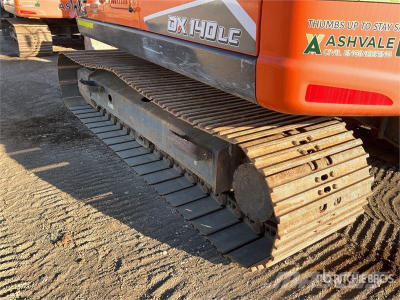 Doosan DX140LC-7 Tracked Excavator Escavadoras de rastos