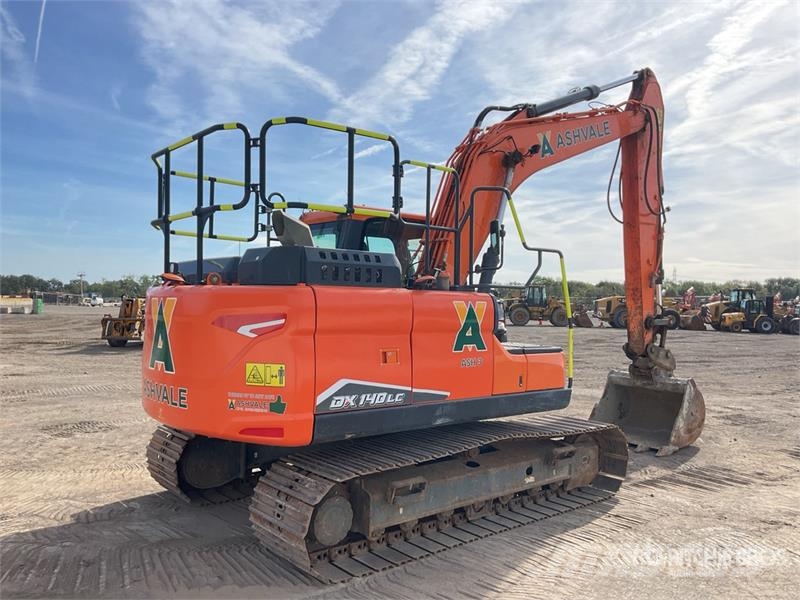 Doosan DX140LC-7 Tracked Excavator Bagri goseničarji