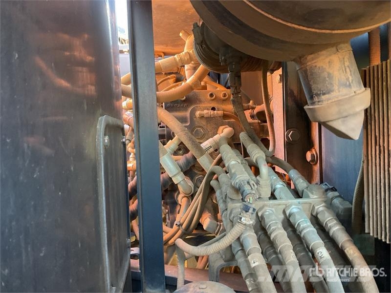 Doosan DX140LC-7 Tracked Excavator Excavadoras de cadenas