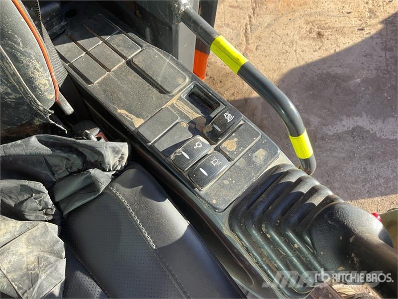 Doosan DX140LC-7 Tracked Excavator Escavadoras de rastos