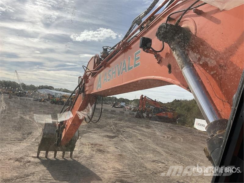 Doosan DX140LC-7 Tracked Excavator Bagri goseničarji