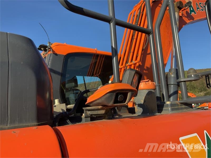 Doosan DX140LC-7 Tracked Excavator Escavadoras de rastos