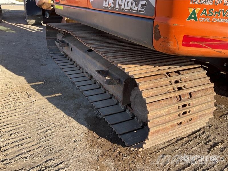 Doosan DX140LC-7 Tracked Excavator Escavadoras de rastos