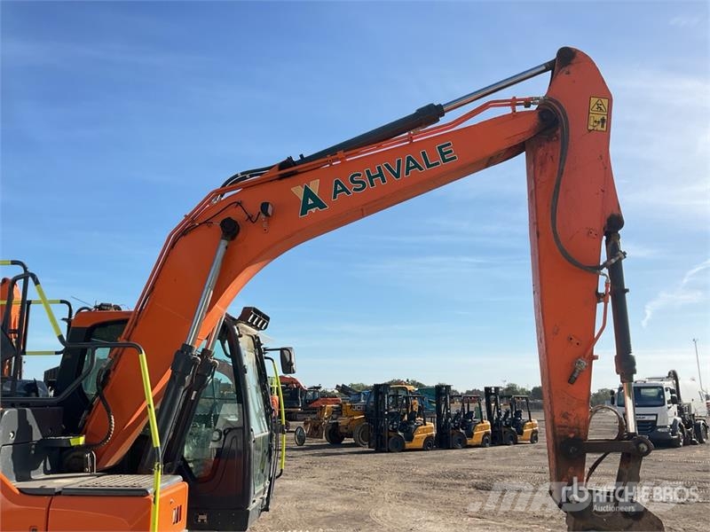 Doosan DX140LC-7 Tracked Excavator Excavadoras de cadenas